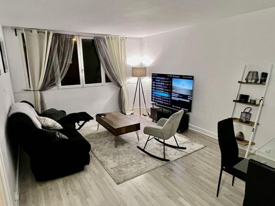 Apartment Colombes *